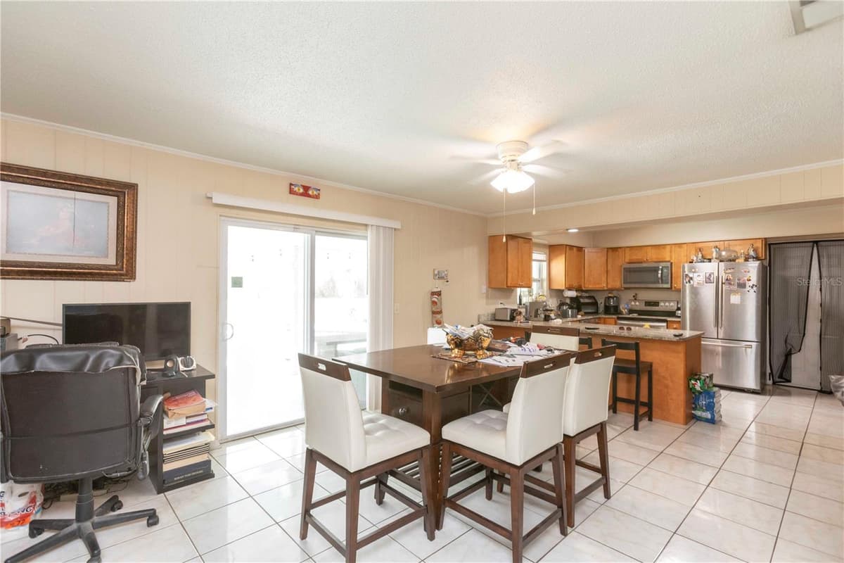 841 BRENTWOOD DRIVE — photo 12 of 24