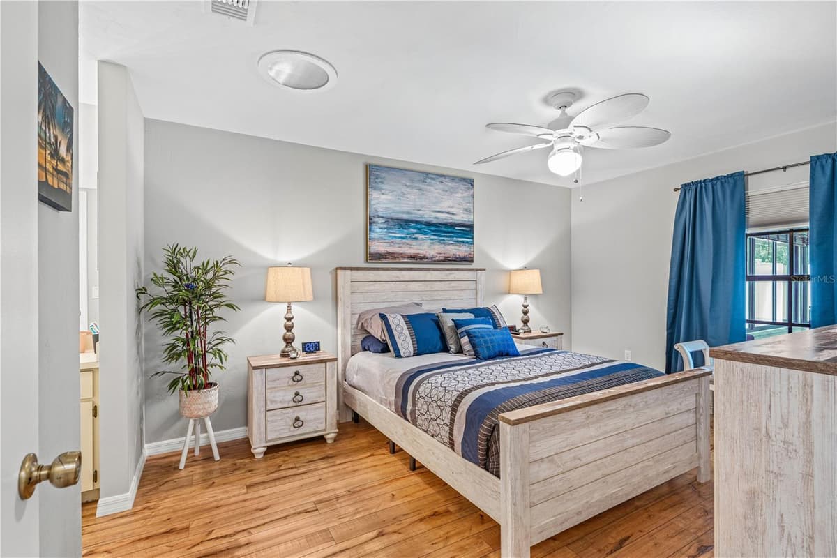 4523 NETTLE CREEK COURT — photo 5 of 42