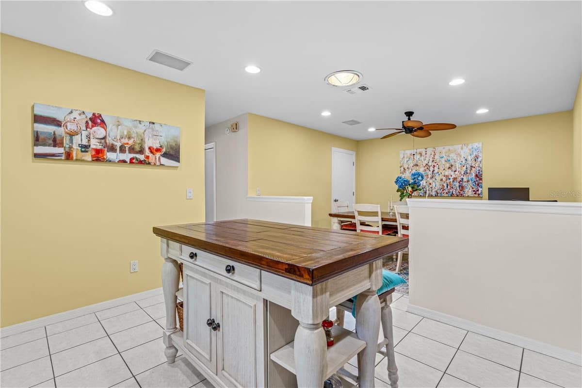 4523 NETTLE CREEK COURT — photo 15 of 42