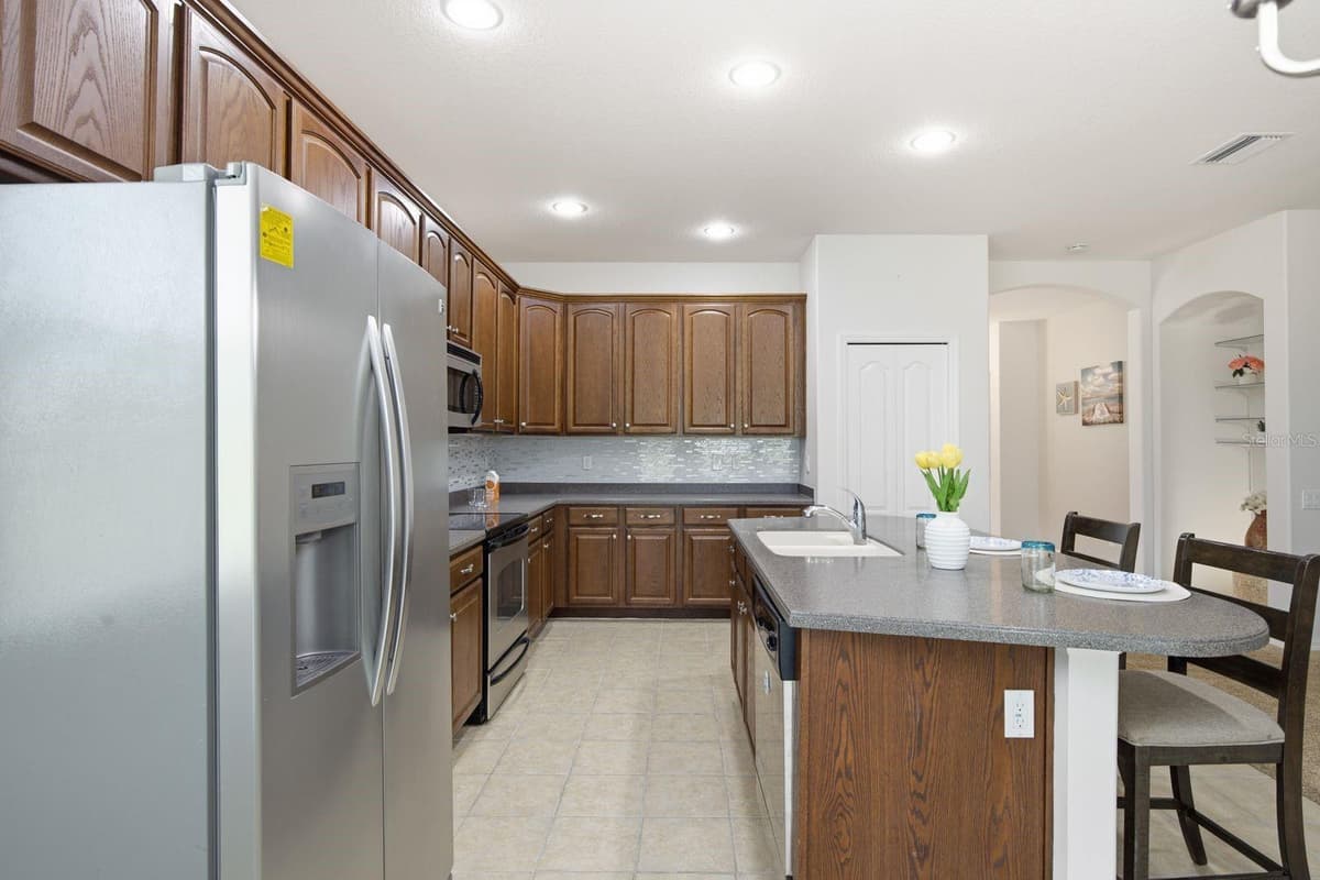 14830 POTTERTON CIRCLE — photo 4 of 46