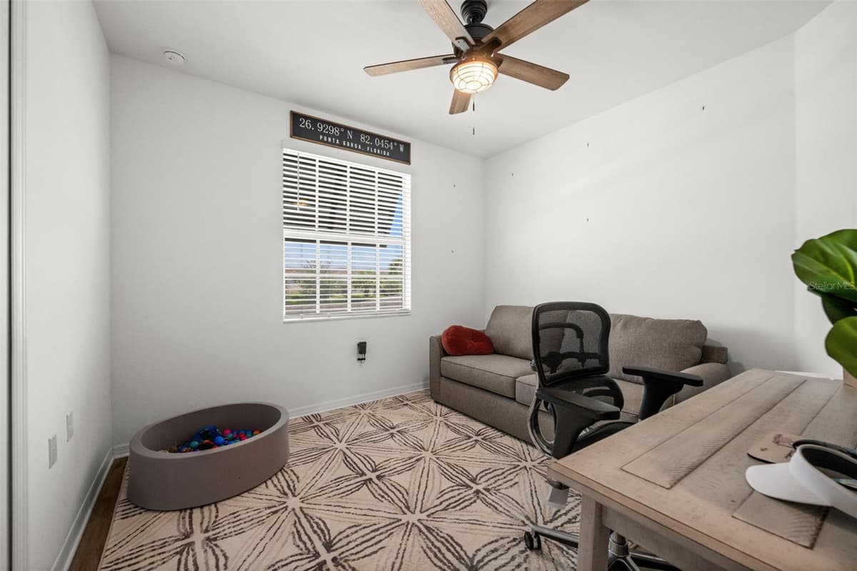 43030 GREENWAY BOULEVARD — photo 19 of 59