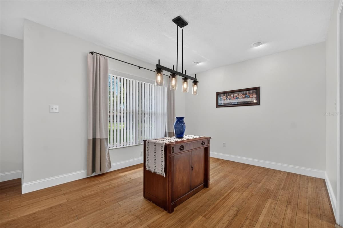1604 RACHEL LANE — photo 11 of 65