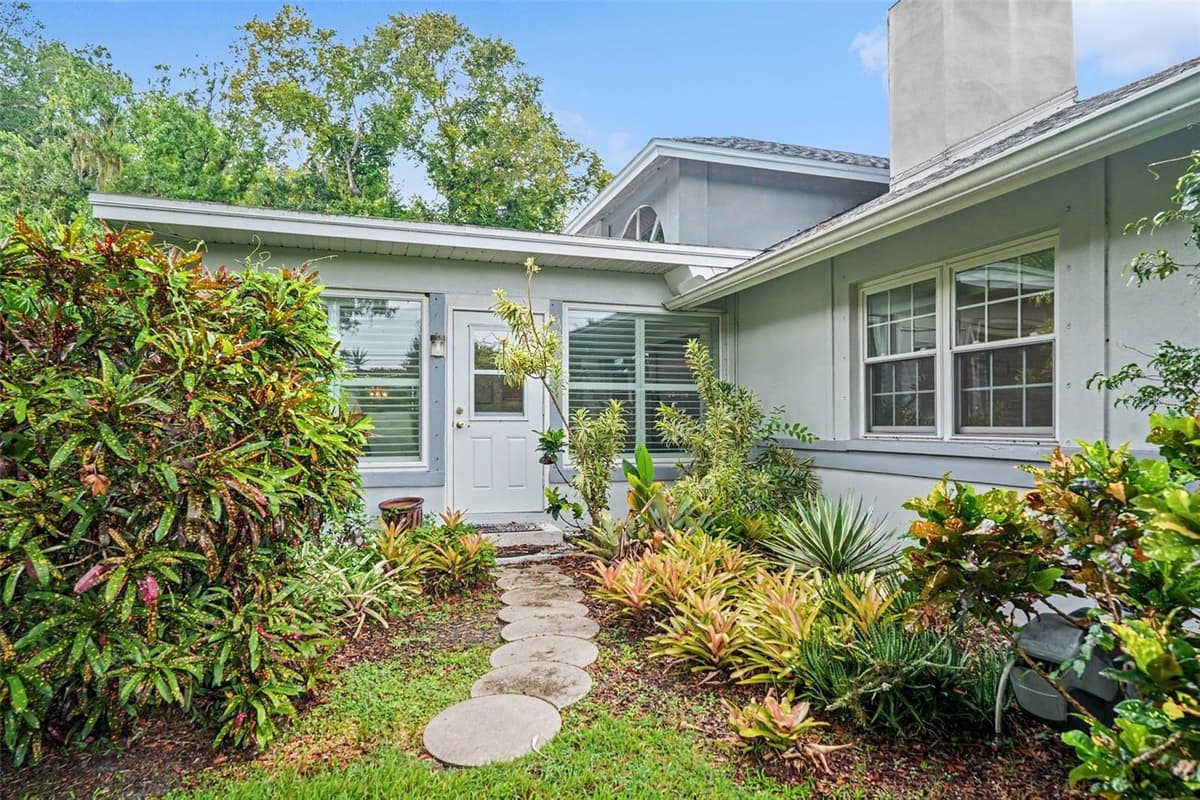 2950 ST ANDREWS BOULEVARD — photo 7 of 57