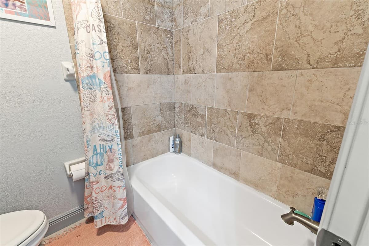 8767 LIVE OAK COURT — photo 18 of 41