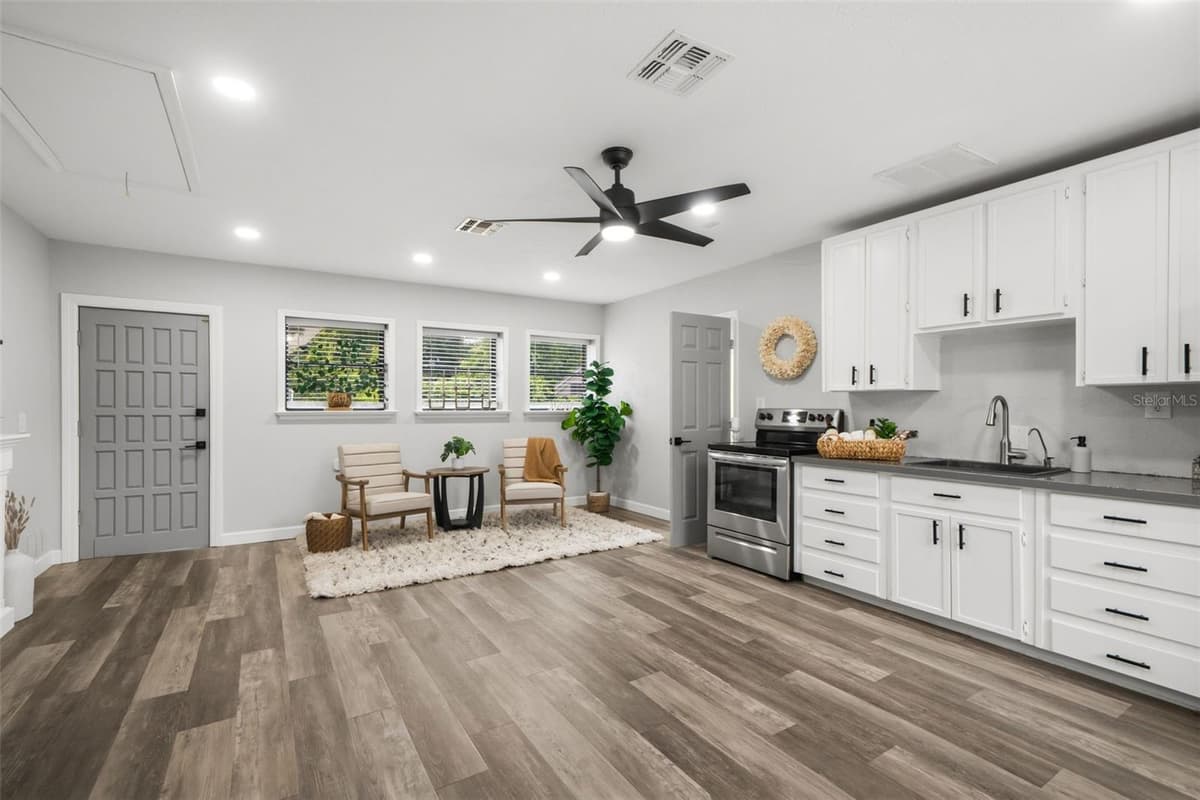 7231 RIVER COUNTRY DRIVE — photo 32 of 95