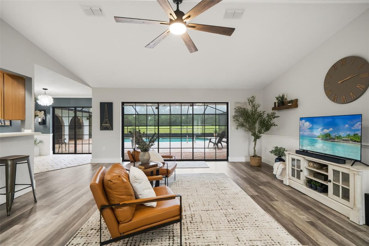 7231 RIVER COUNTRY DRIVE — photo 9 of 95