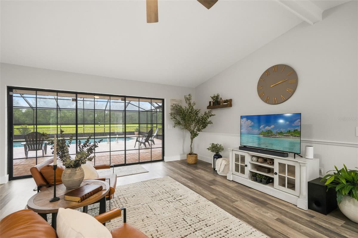 7231 RIVER COUNTRY DRIVE — photo 10 of 95