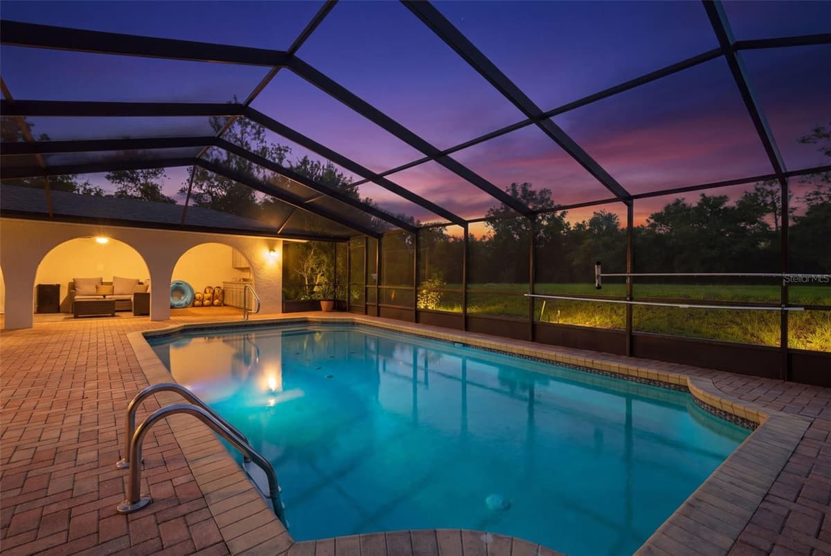 7231 RIVER COUNTRY DRIVE — photo 3 of 95