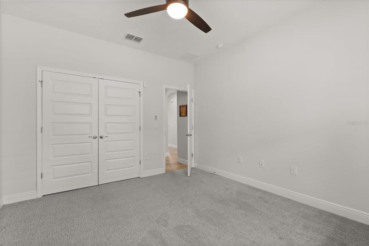 16124 AZURE KEY STREET — photo 10 of 25