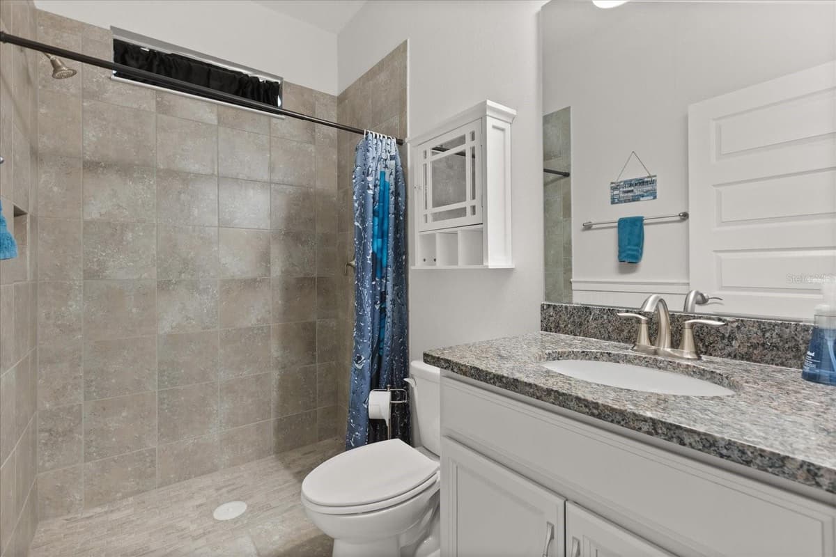 16124 AZURE KEY STREET — photo 8 of 25