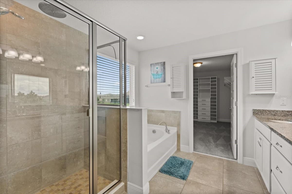 16124 AZURE KEY STREET — photo 12 of 25