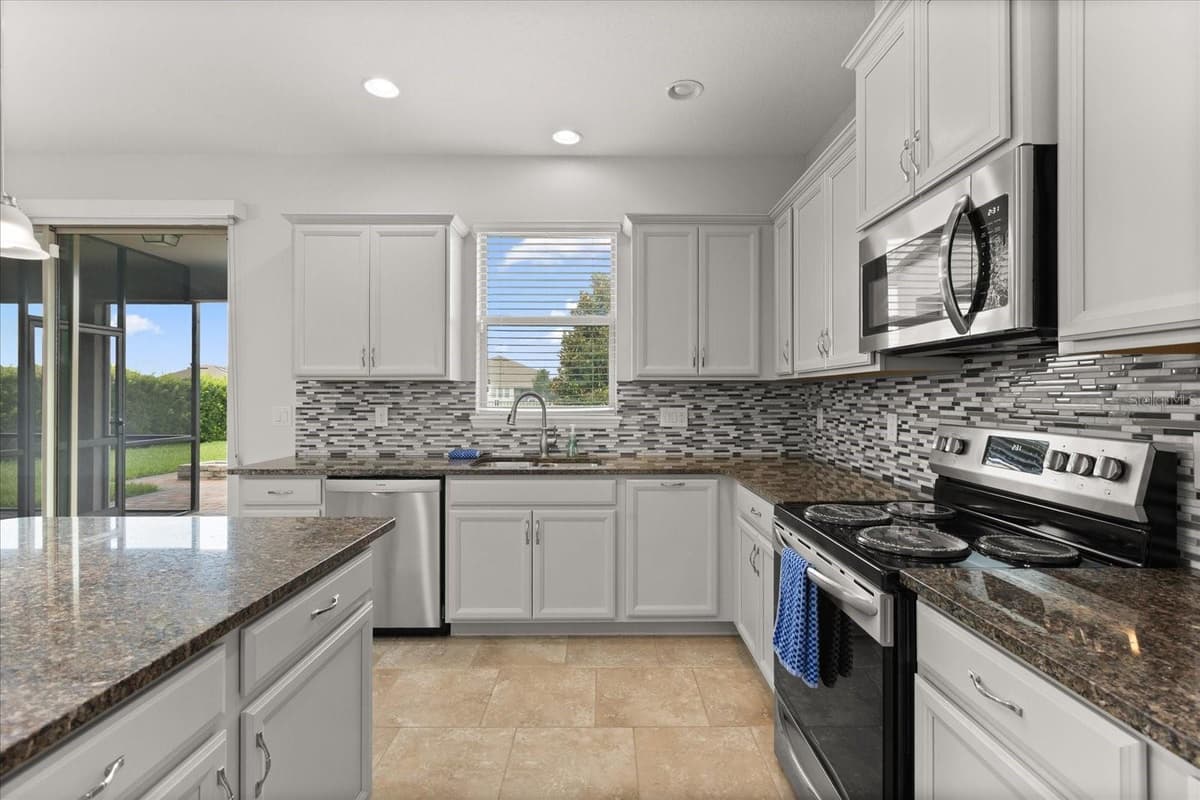 16124 AZURE KEY STREET — photo 7 of 25