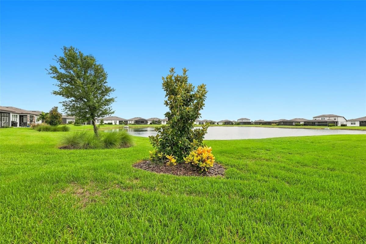 10208 COASTAL SHORES DRIVE — photo 43 of 79