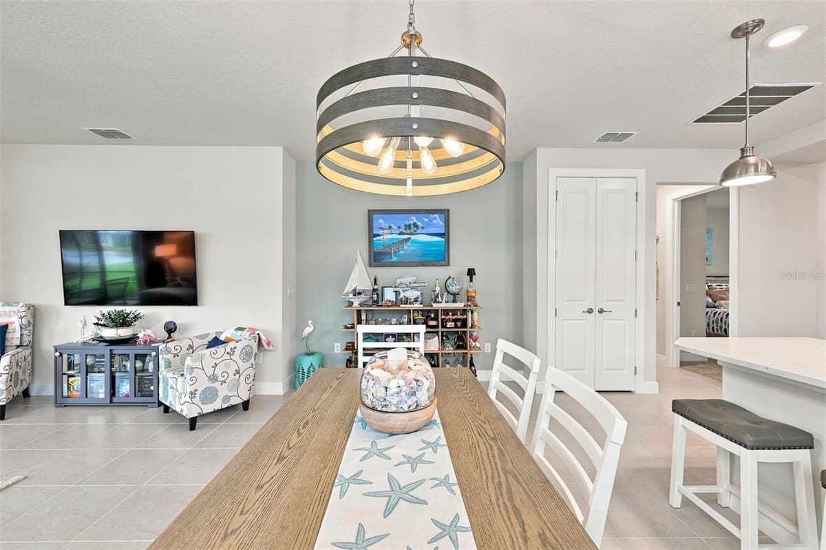 10208 COASTAL SHORES DRIVE — photo 21 of 79
