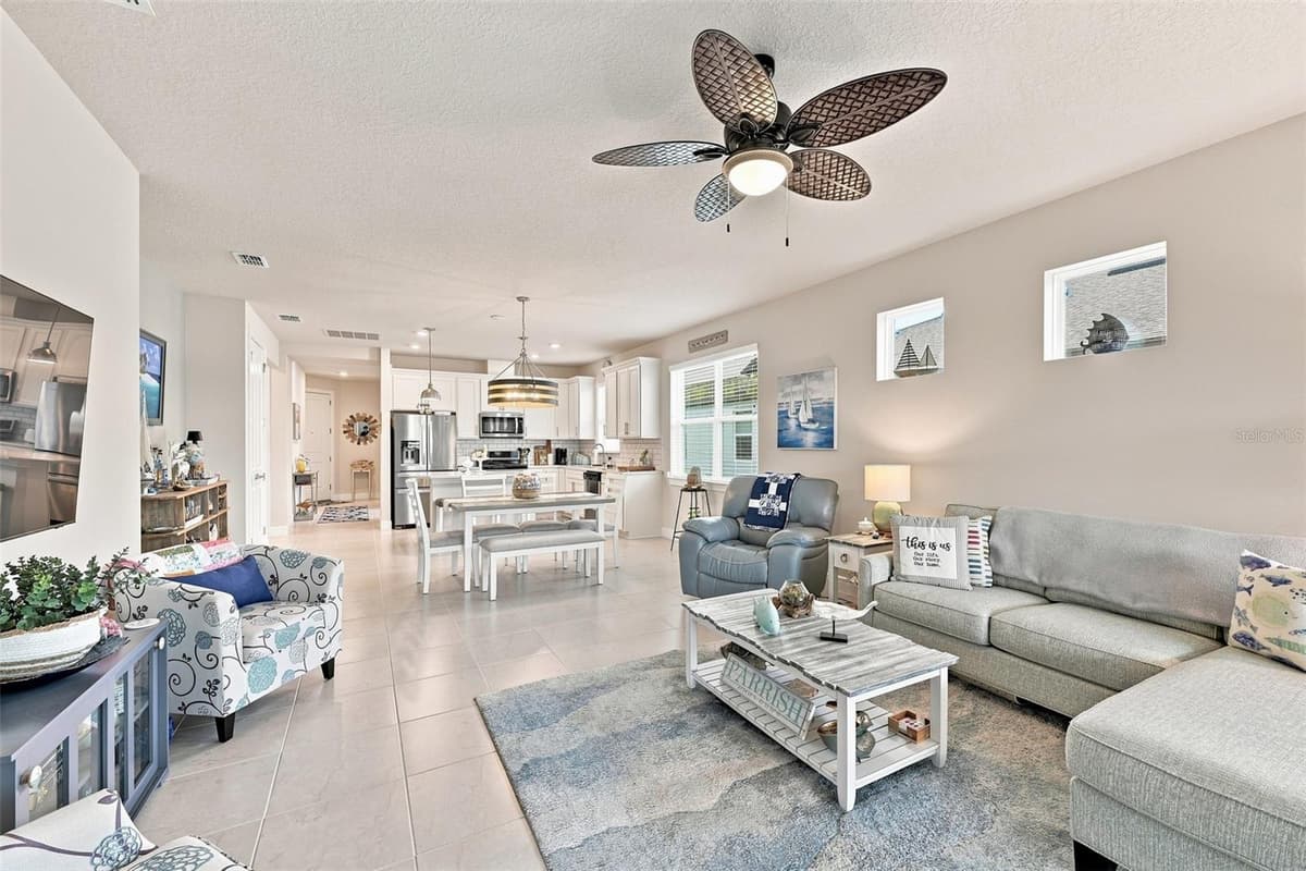 10208 COASTAL SHORES DRIVE — photo 14 of 79