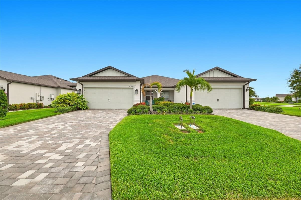 10208 COASTAL SHORES DRIVE — photo 5 of 79