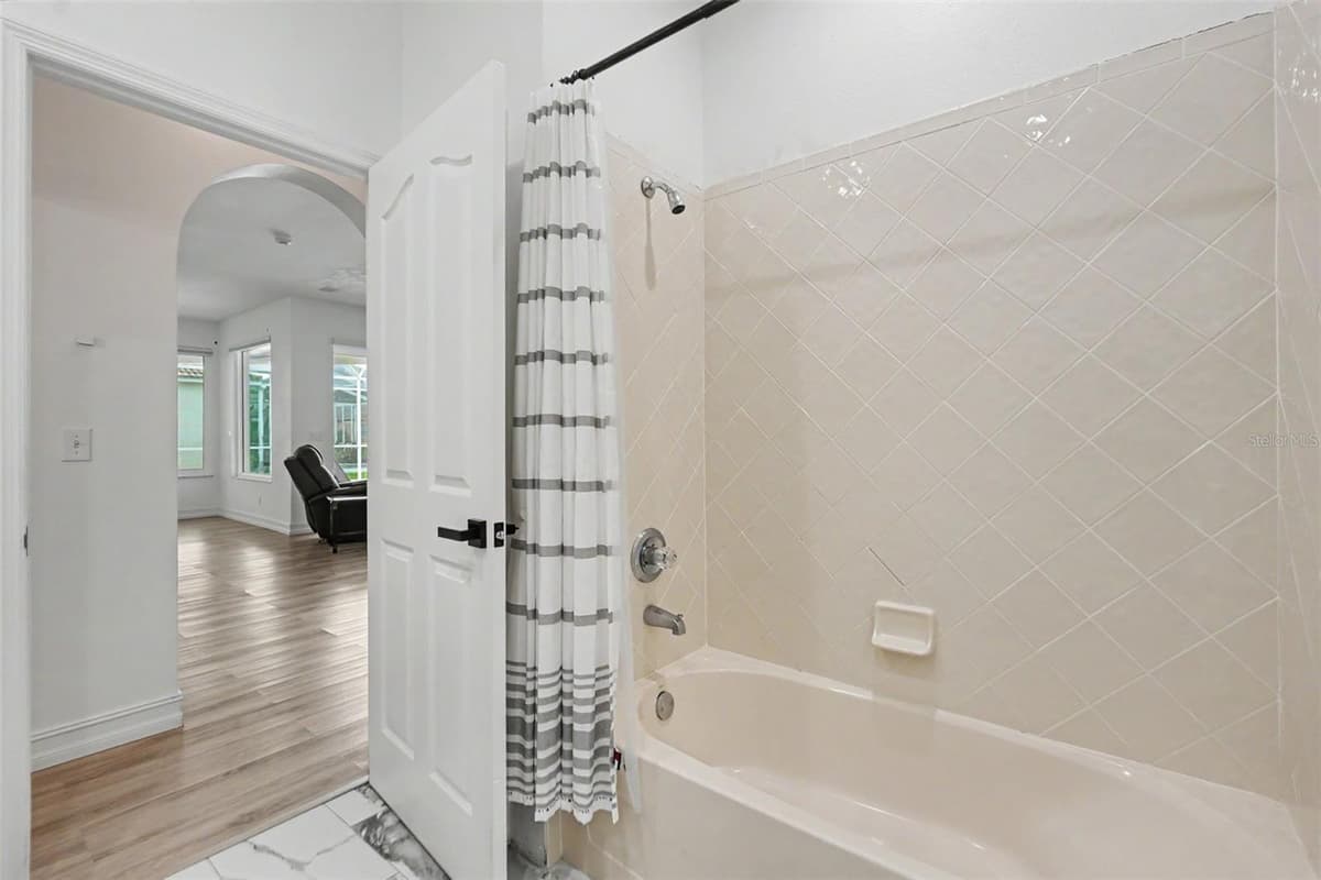 12507 ROYAL DUBLIN AVENUE — photo 25 of 47