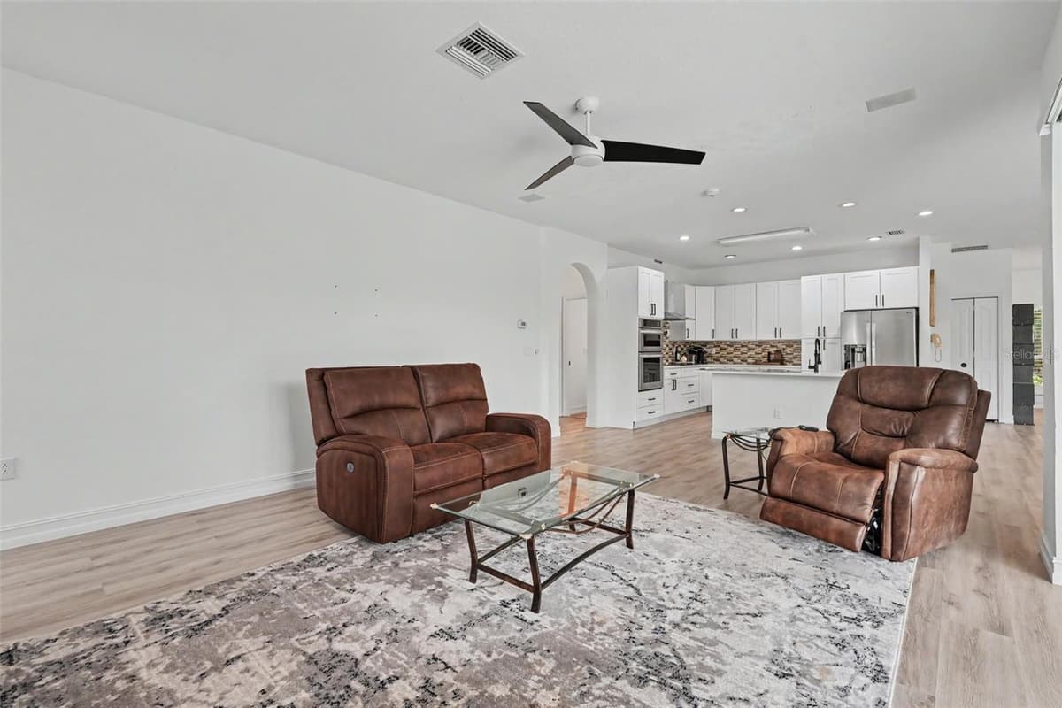 12507 ROYAL DUBLIN AVENUE — photo 16 of 47