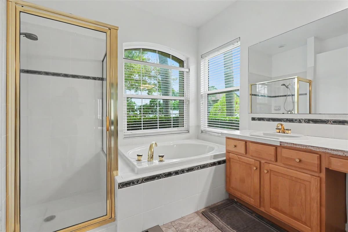 12507 ROYAL DUBLIN AVENUE — photo 21 of 47