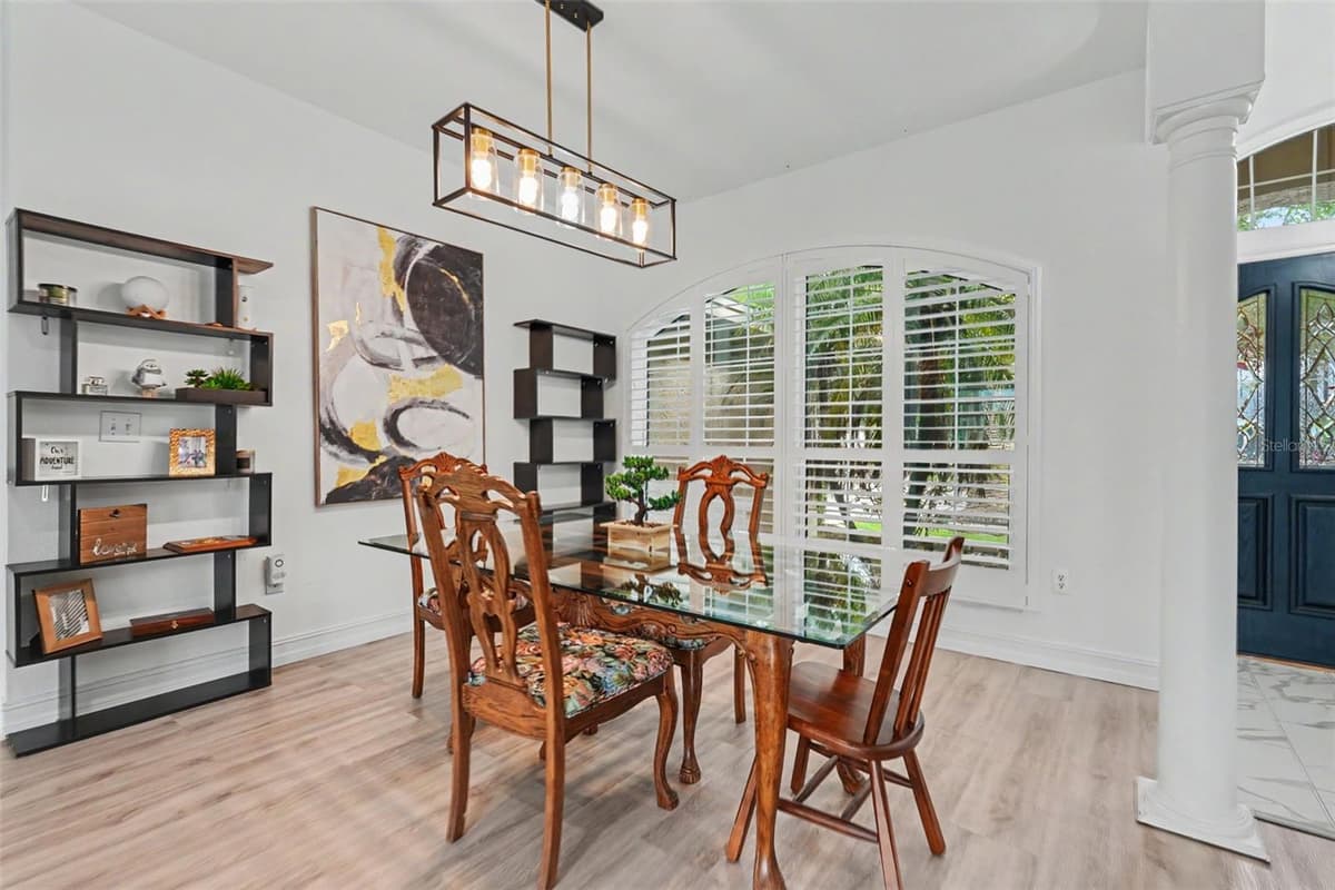12507 ROYAL DUBLIN AVENUE — photo 4 of 47