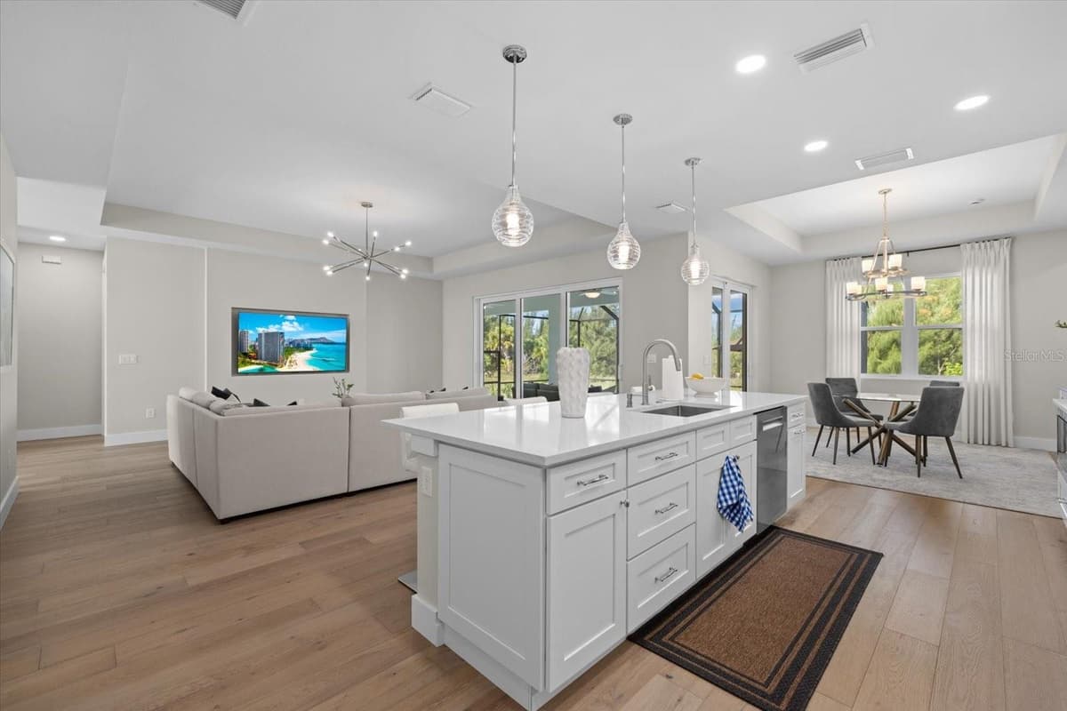 8086 CLYDE CIRCLE — photo 11 of 40