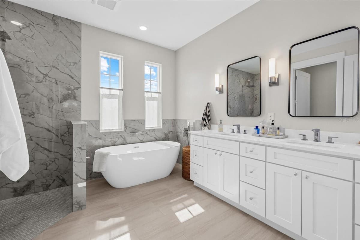 8086 CLYDE CIRCLE — photo 20 of 40