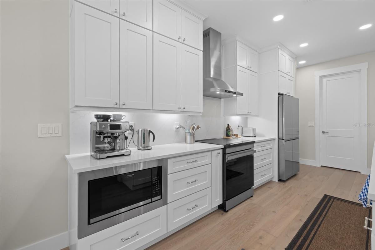 8086 CLYDE CIRCLE — photo 14 of 40