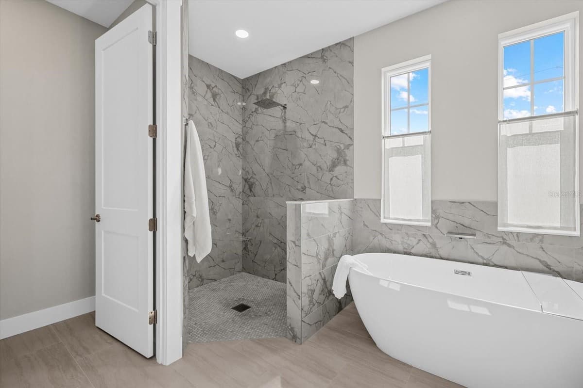 8086 CLYDE CIRCLE — photo 22 of 40