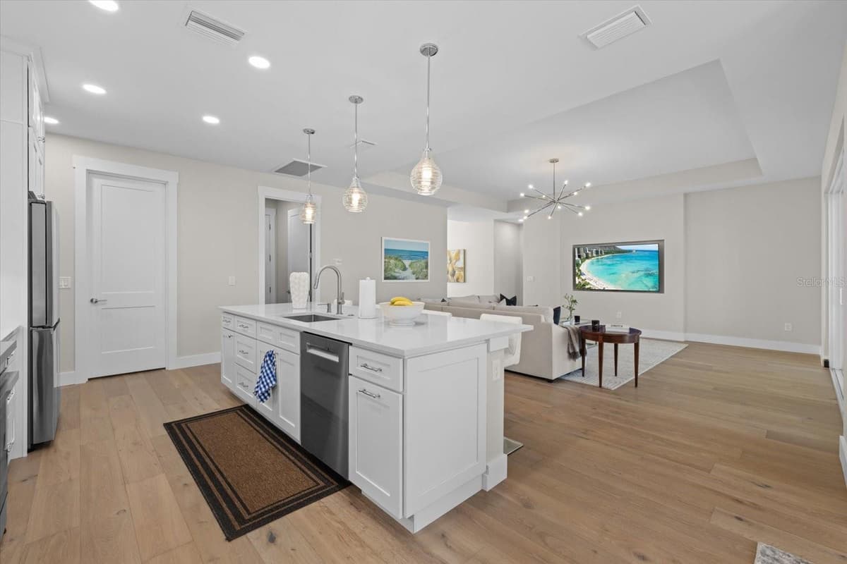 8086 CLYDE CIRCLE — photo 13 of 40