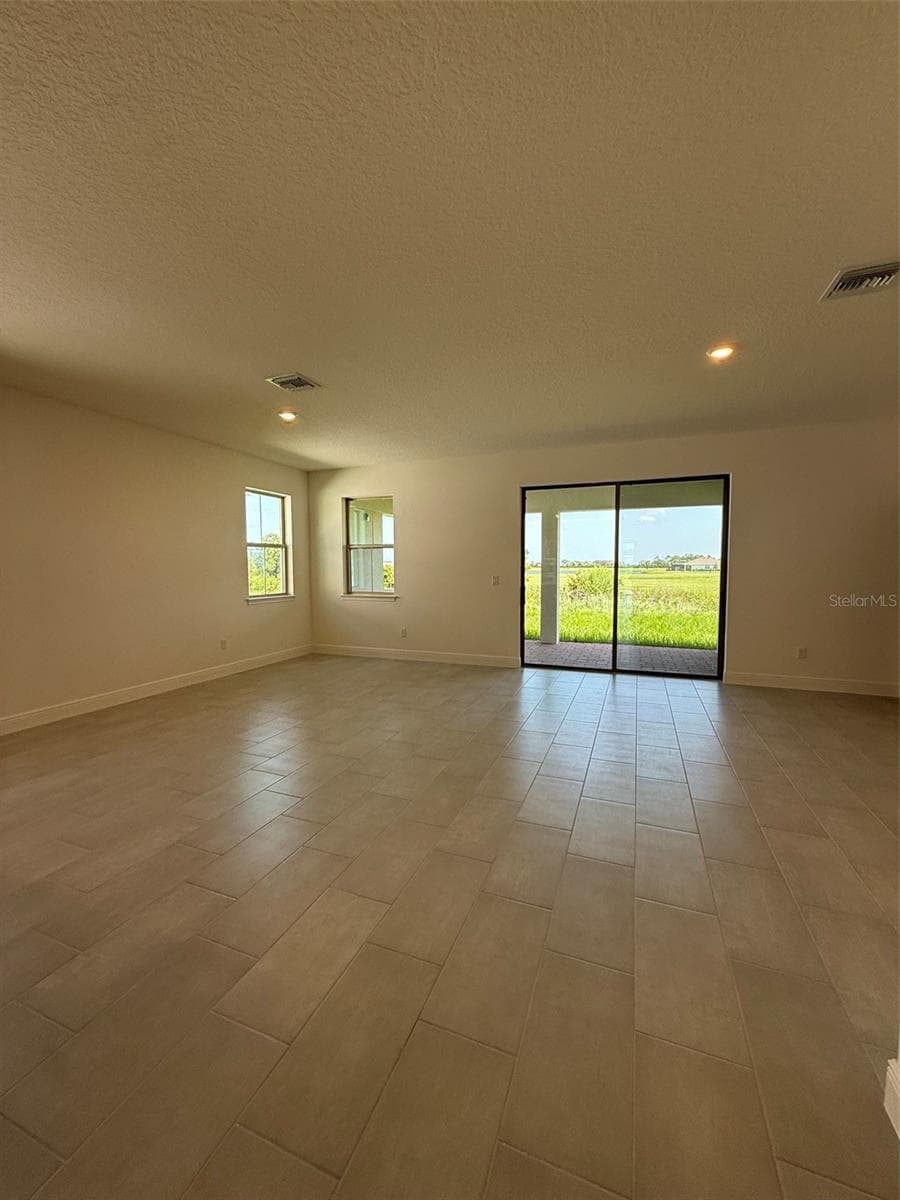 5123 BUTTONSAGE DRIVE — photo 5 of 6