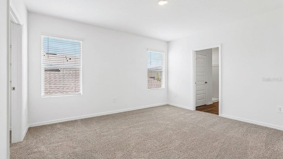 6064 NAVONA WAY — photo 18 of 35