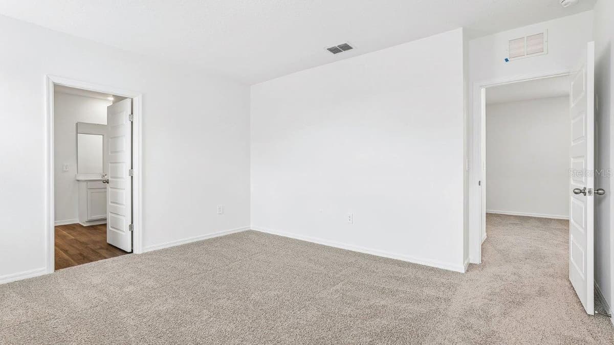 6064 NAVONA WAY — photo 19 of 35