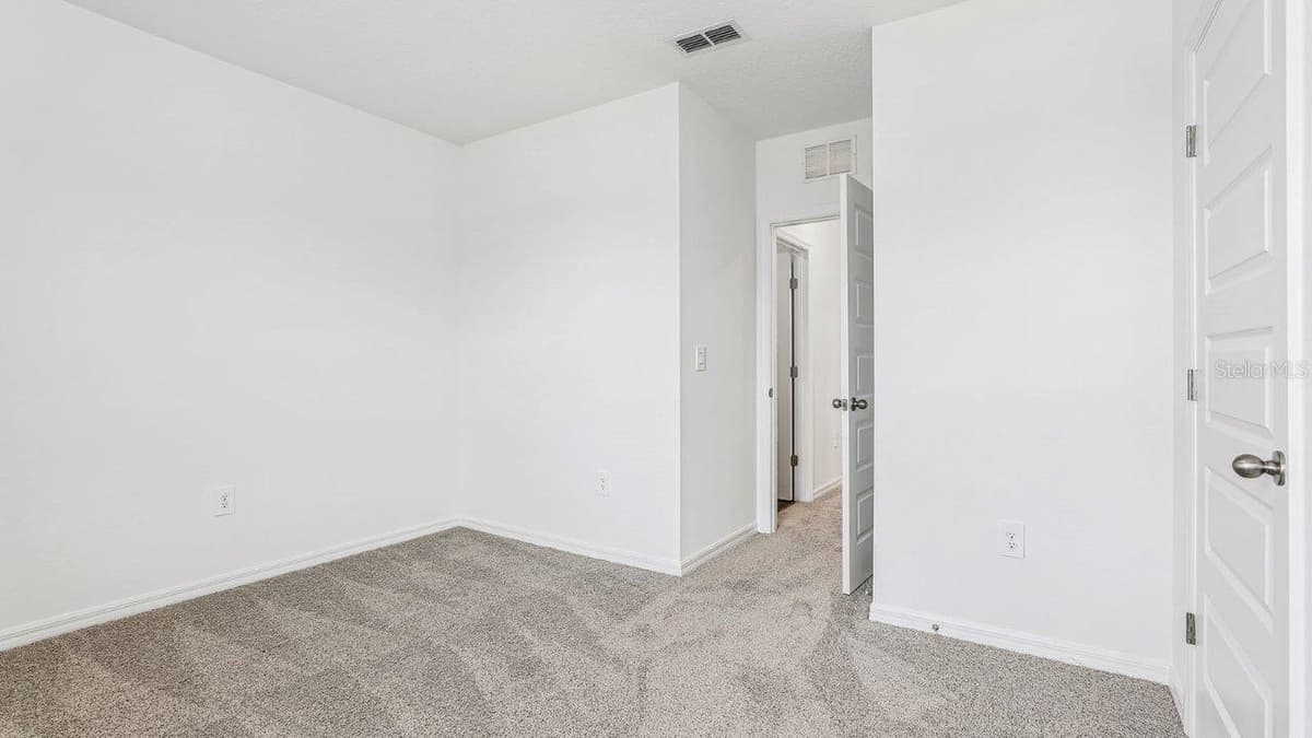6064 NAVONA WAY — photo 28 of 35