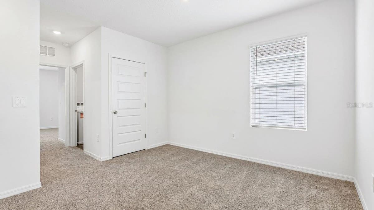 6064 NAVONA WAY — photo 17 of 35
