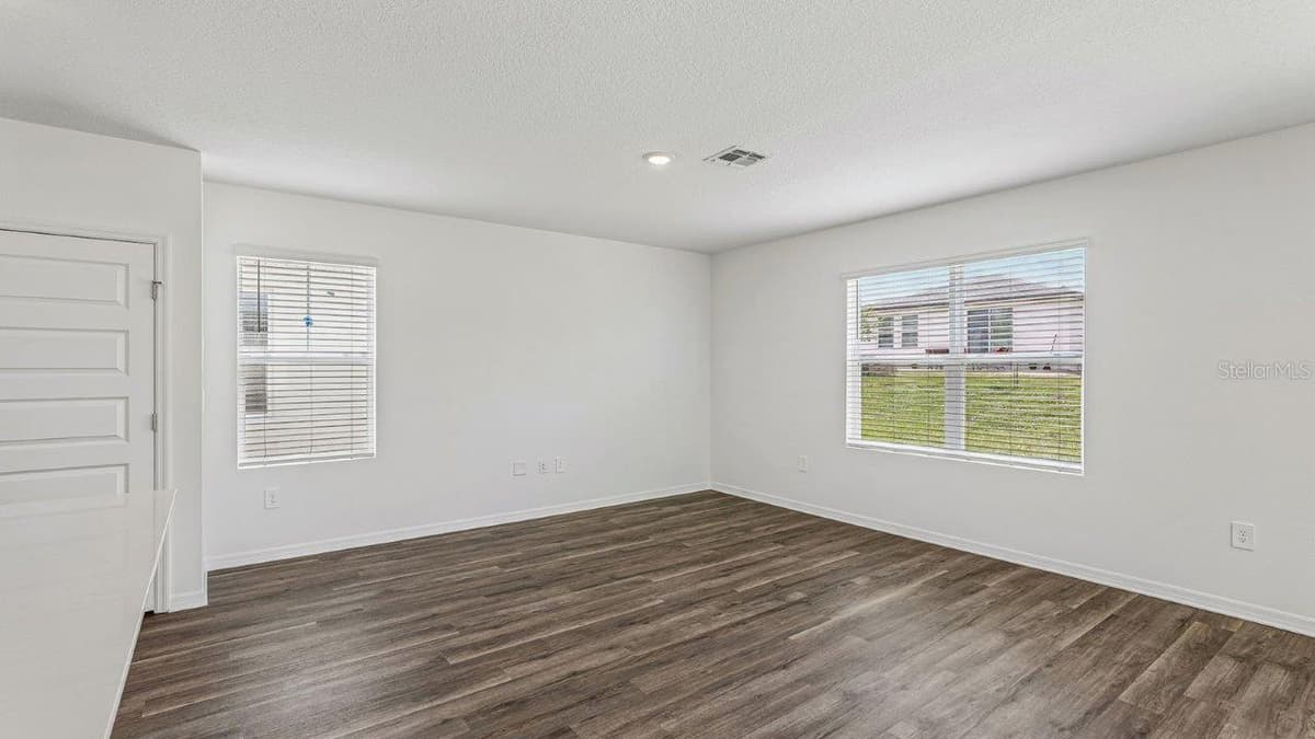 6064 NAVONA WAY — photo 11 of 35
