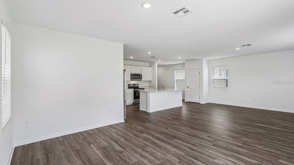 6064 NAVONA WAY — photo 13 of 35