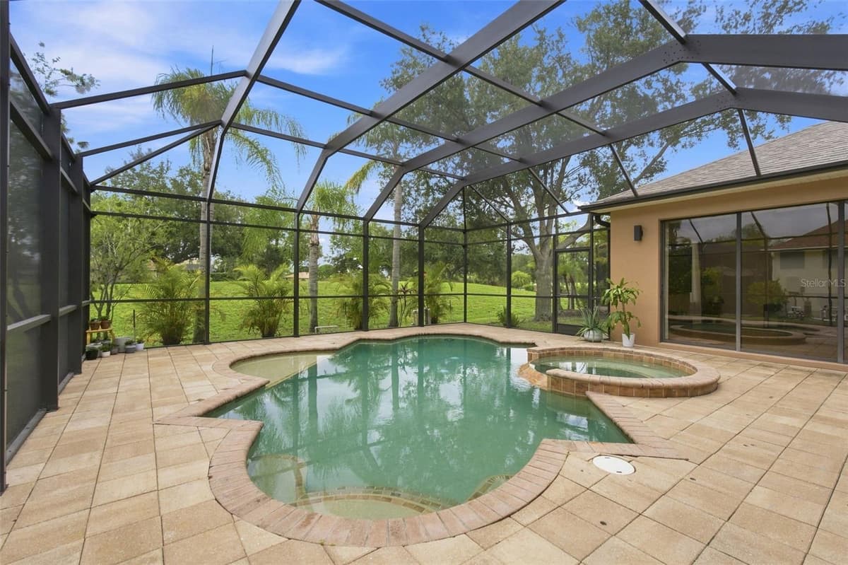 235 DAHLIA COURT — photo 3 of 44