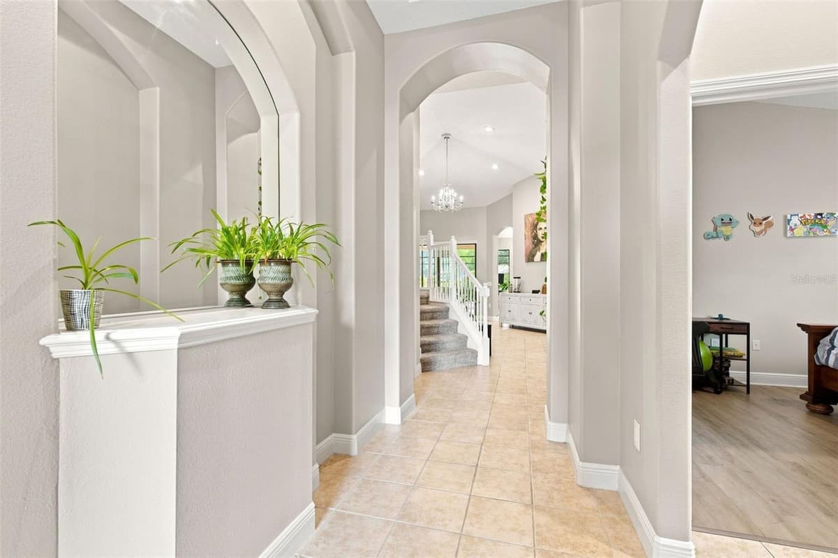 235 DAHLIA COURT — photo 5 of 44