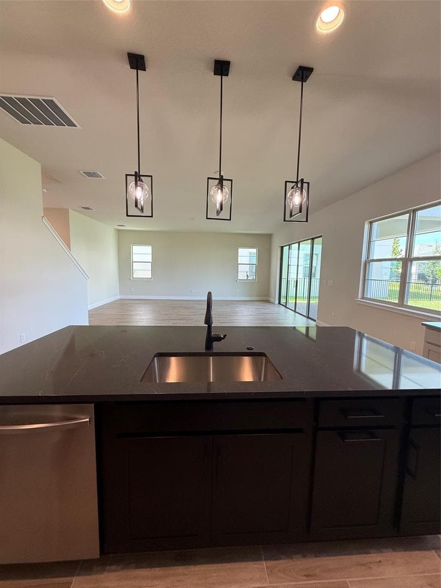 5279 BUTTONSAGE DRIVE — photo 4 of 9