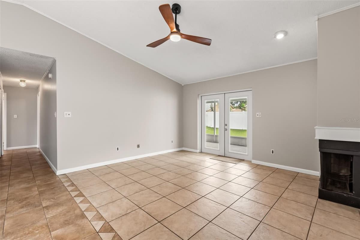 1275 BRIDLEBROOK DRIVE — photo 9 of 34