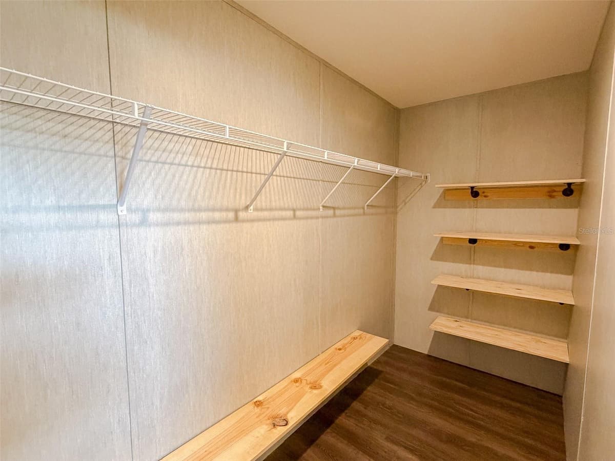 330 CHALET TERRACE — photo 10 of 38