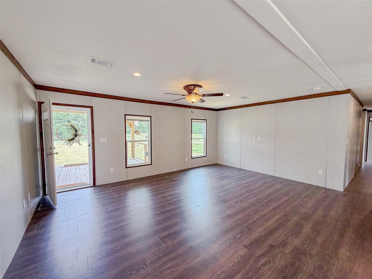 330 CHALET TERRACE — photo 13 of 38