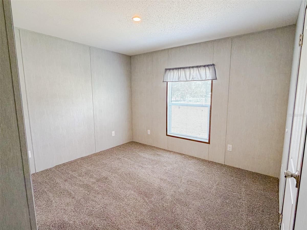 330 CHALET TERRACE — photo 17 of 38