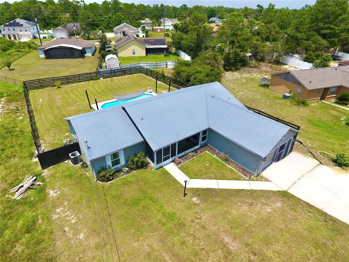 1812 WHIPPLE DRIVE — photo 4 of 31