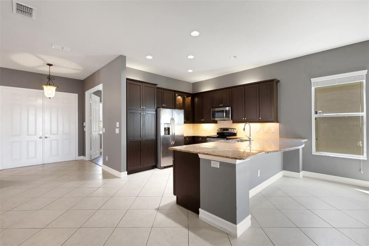 15841 COBBLE MILL DRIVE — photo 10 of 29