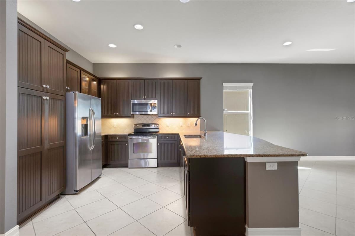 15841 COBBLE MILL DRIVE — photo 9 of 29