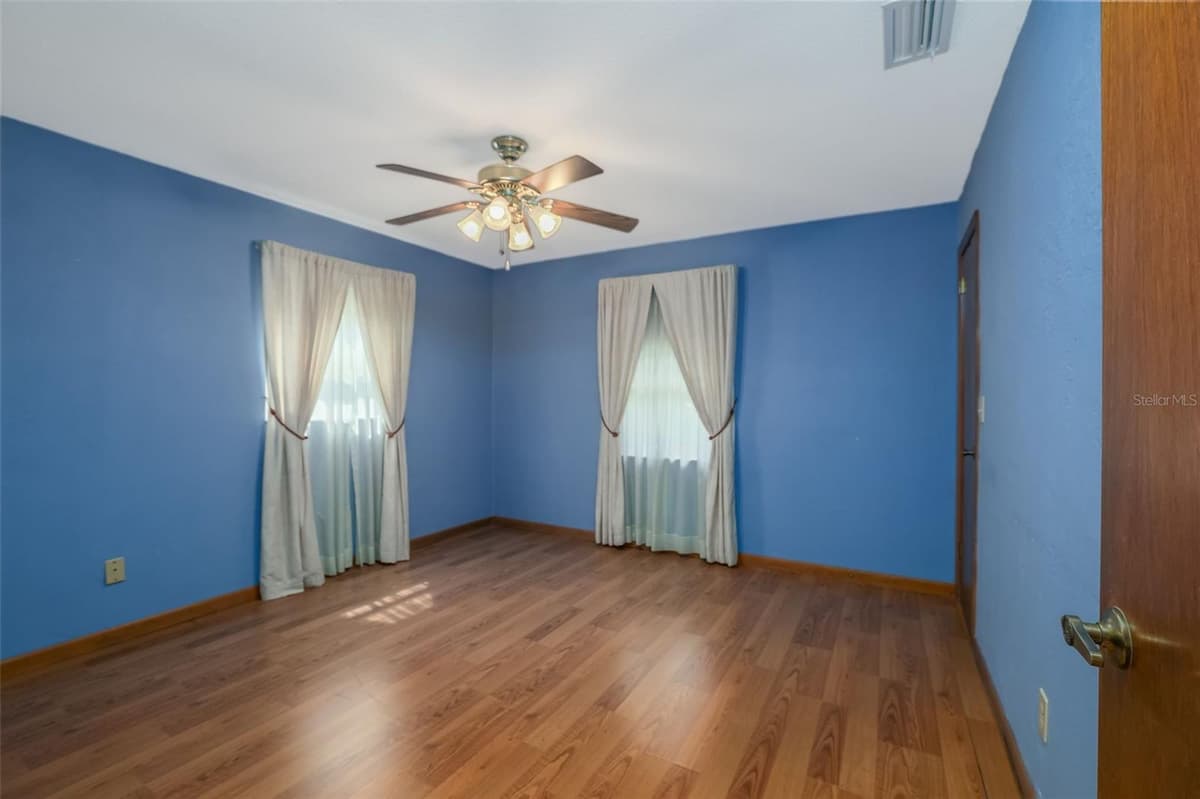 229 GEORGETOWNE BOULEVARD — photo 20 of 29