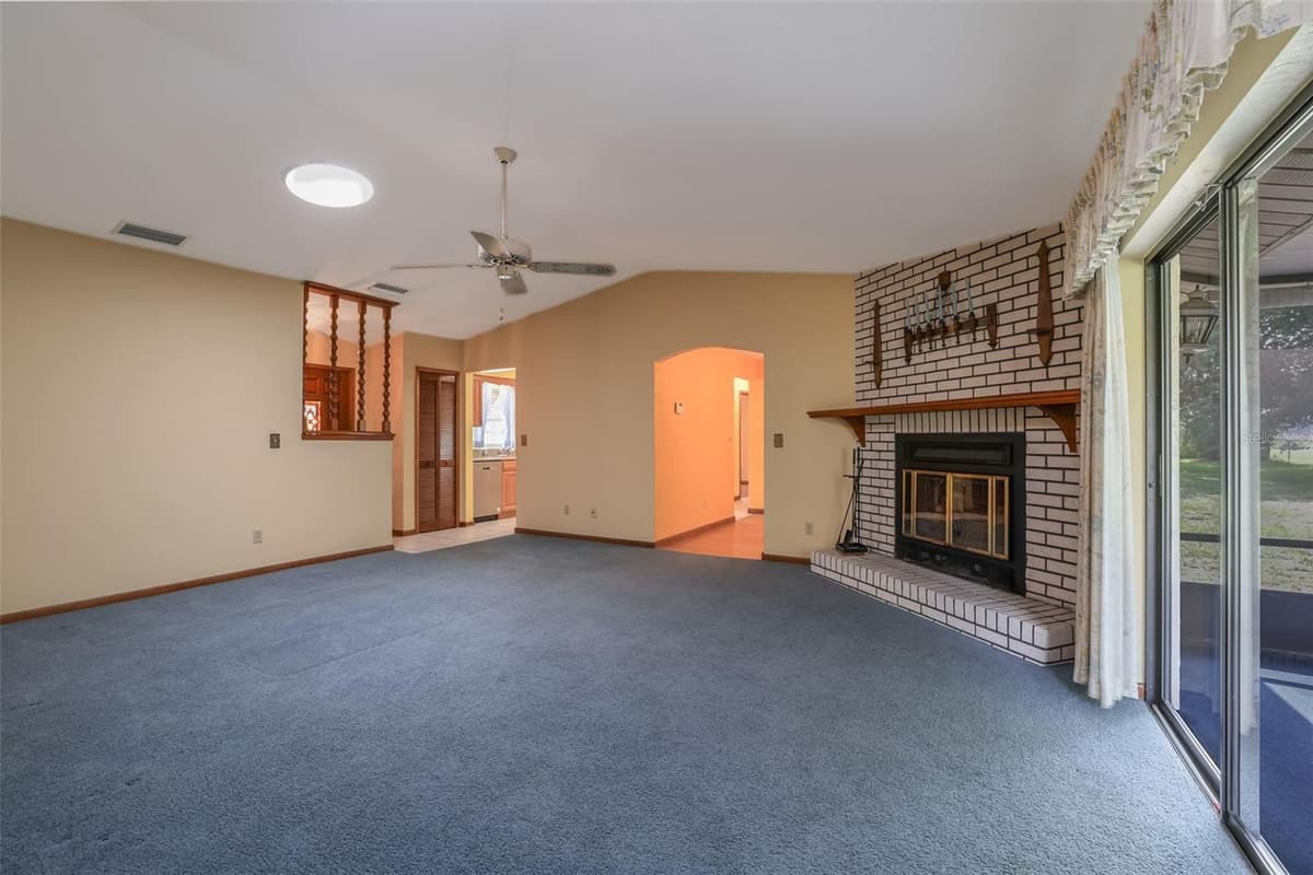229 GEORGETOWNE BOULEVARD — photo 6 of 29