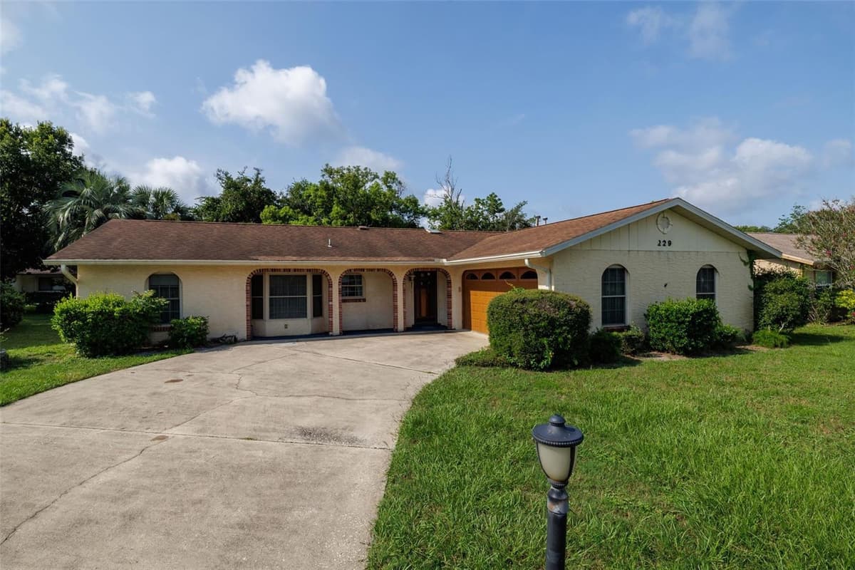229 GEORGETOWNE BOULEVARD — photo 1 of 29