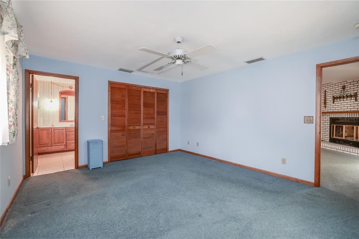 229 GEORGETOWNE BOULEVARD — photo 15 of 29